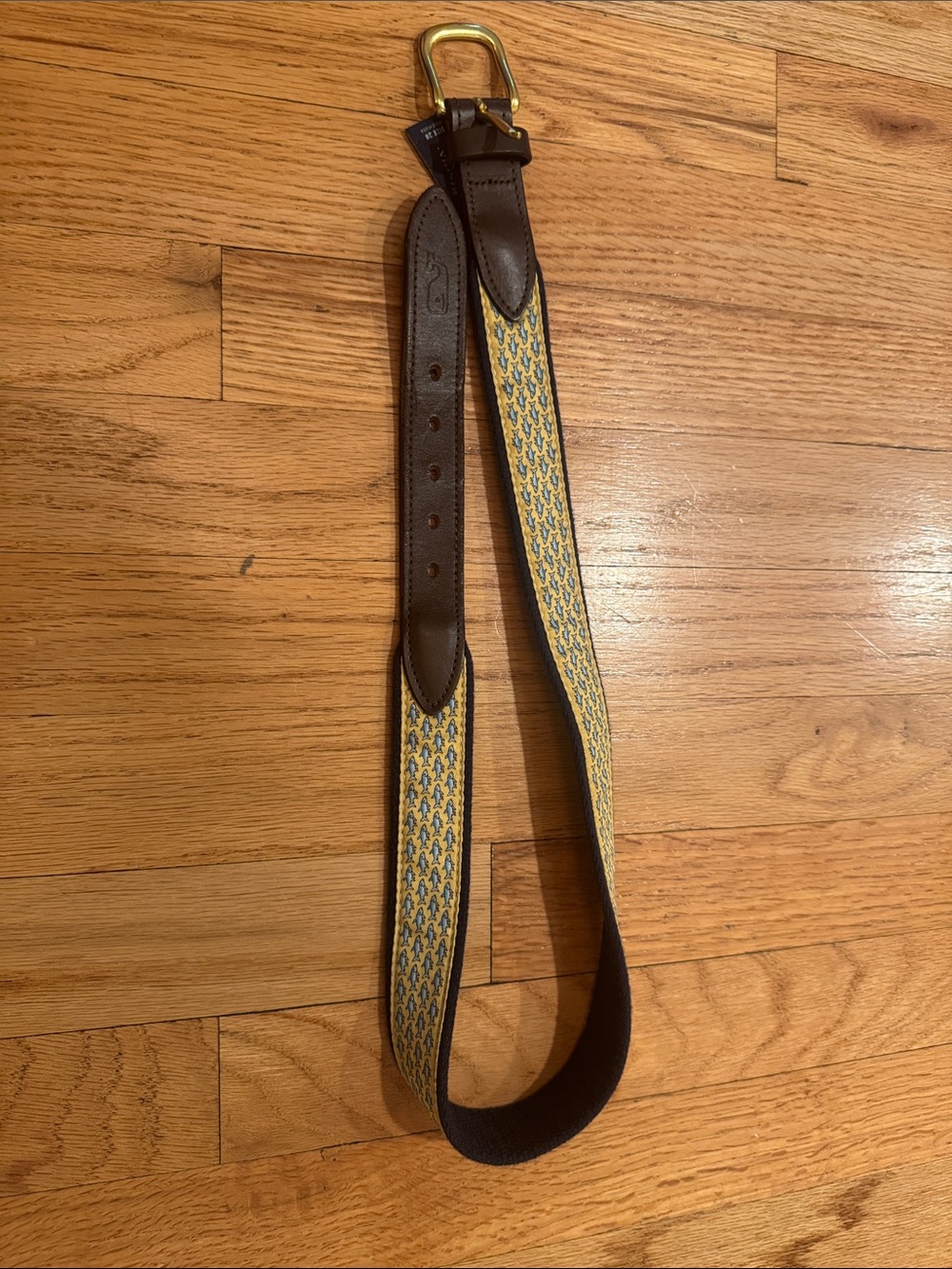 Vineyard Vines Kids Leather-Trim Yellow & Blue Patterned Men’s Belt